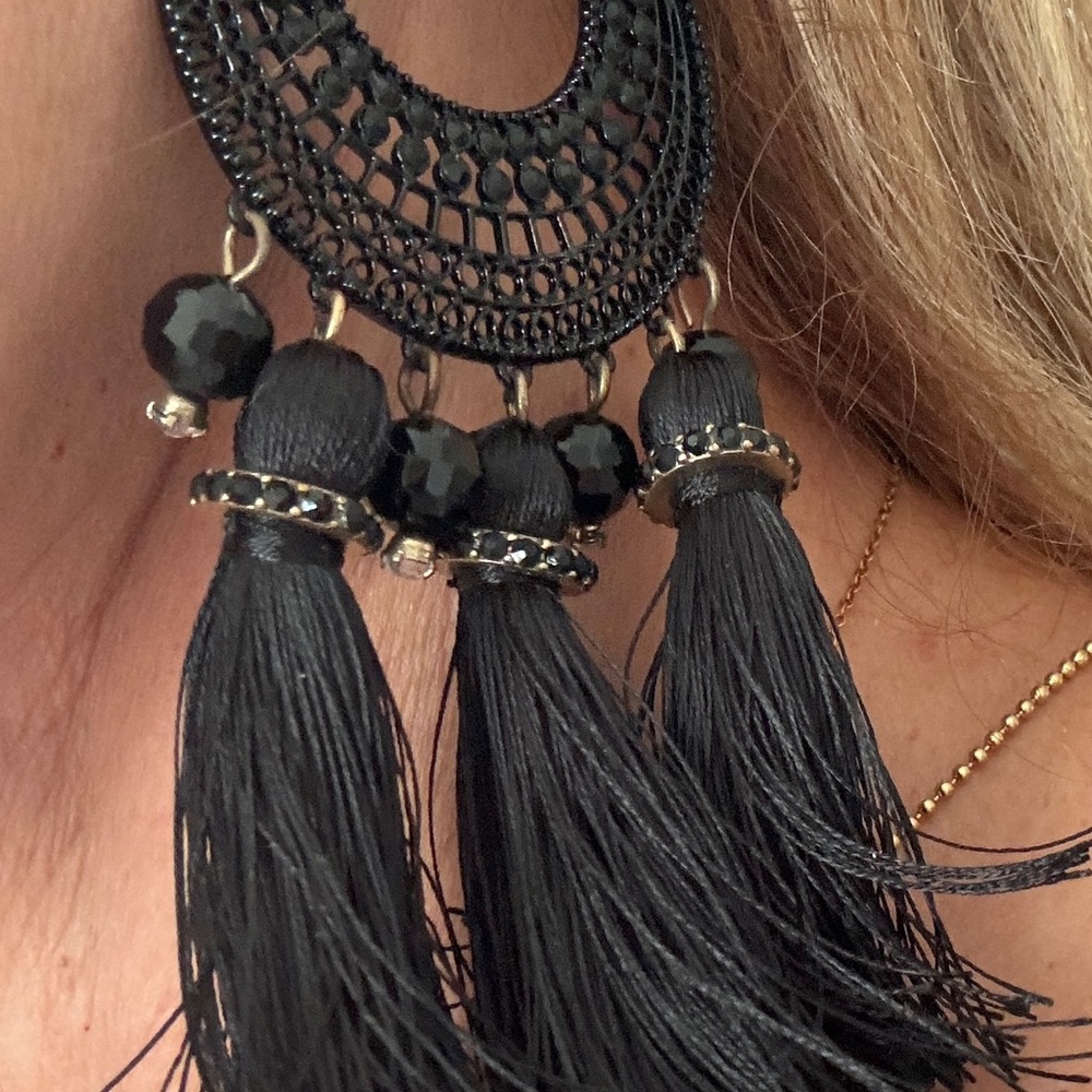 Lightweight Statement Earrings - image 6